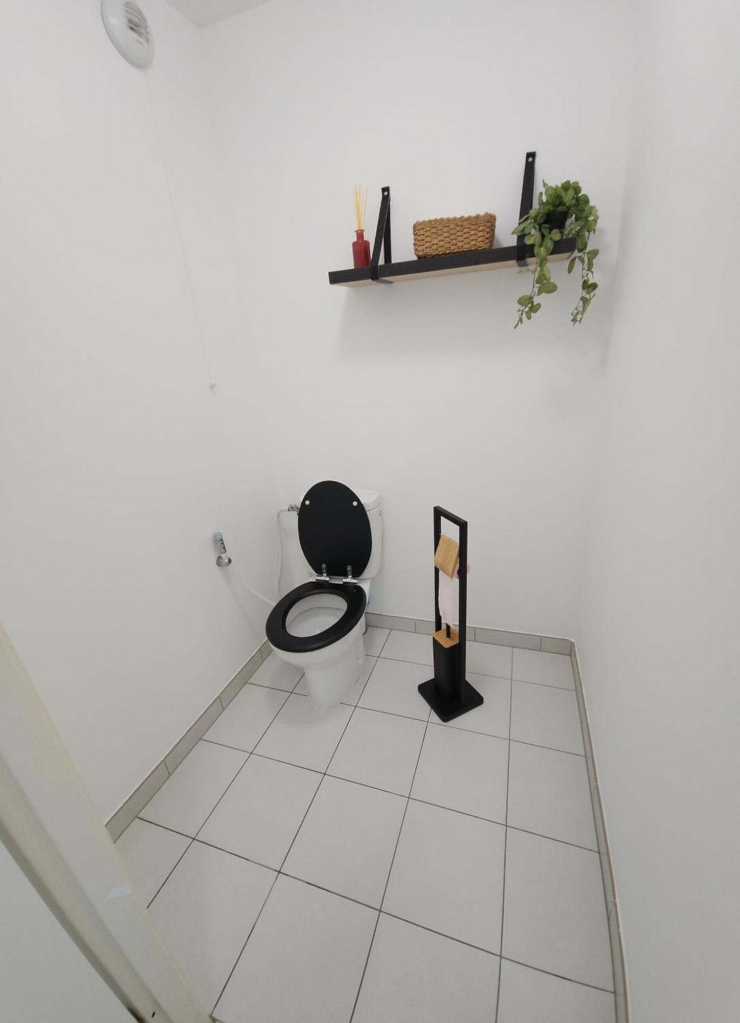 Superbe Appartement ,Proche De Paris, Dans Residence Privee , Ideal Familles, Parking Et Wifi Gratuits! ! ! Vitry-sur-Seine Esterno foto
