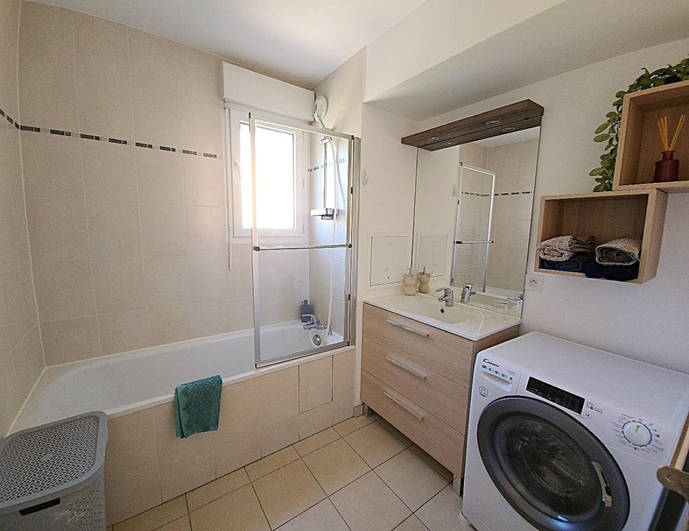 Superbe Appartement ,Proche De Paris, Dans Residence Privee , Ideal Familles, Parking Et Wifi Gratuits! ! ! Vitry-sur-Seine Esterno foto