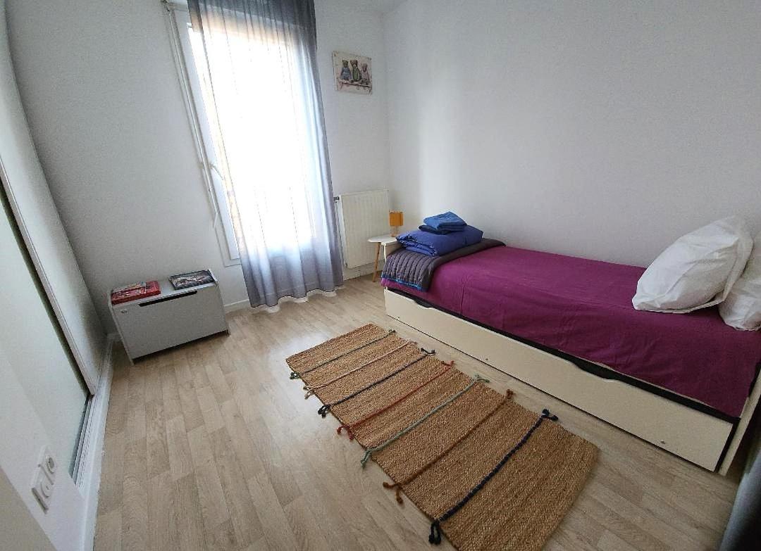 Superbe Appartement ,Proche De Paris, Dans Residence Privee , Ideal Familles, Parking Et Wifi Gratuits! ! ! Vitry-sur-Seine Esterno foto